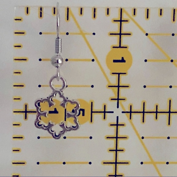 Snowflake Star Winter Christmas Holiday Cute Fun New Hand Crafted Earrings - Picture 2 of 5